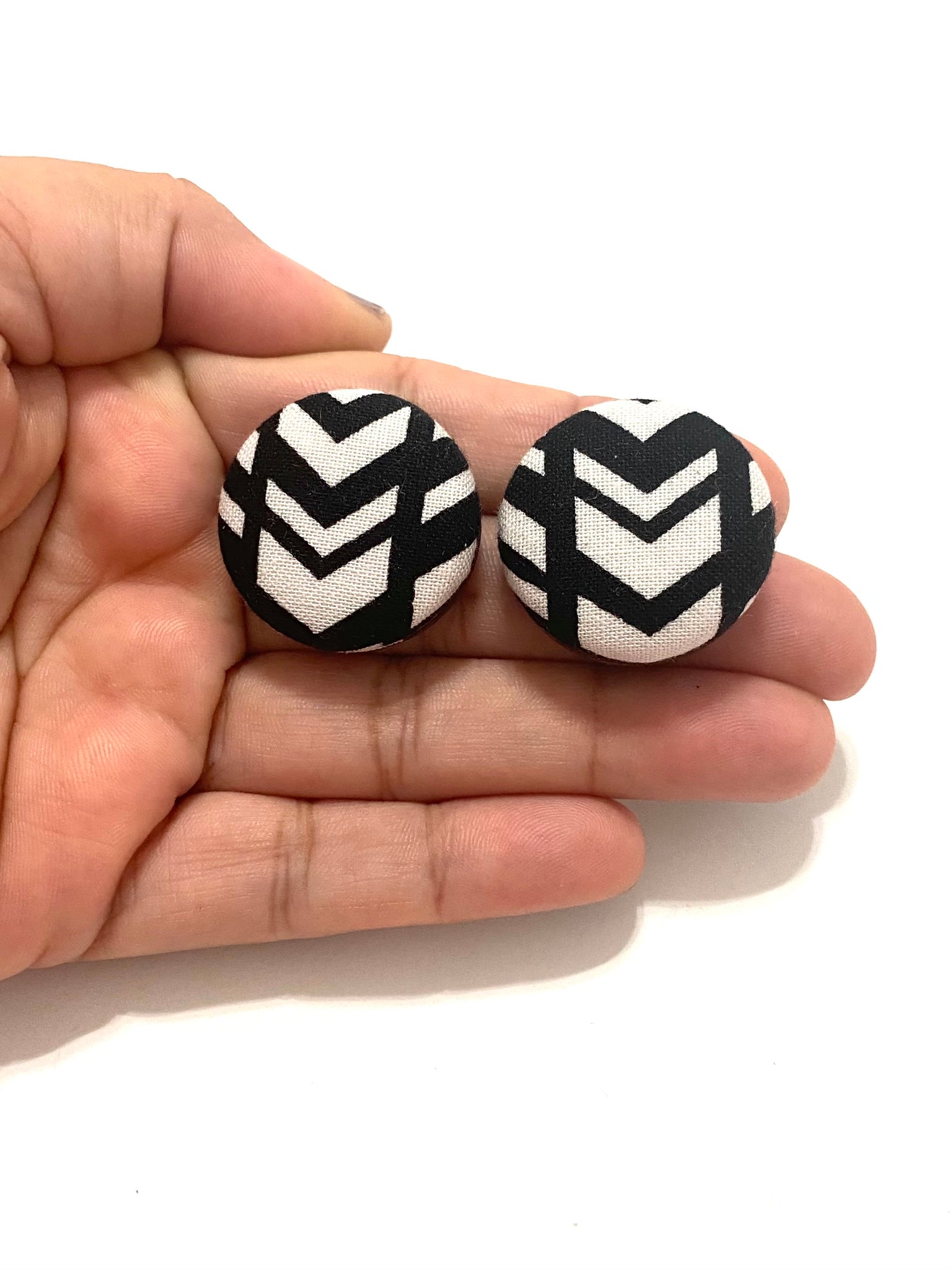 BOTÓN DE AZÚCAR - Medium Studs - B&W Chevron