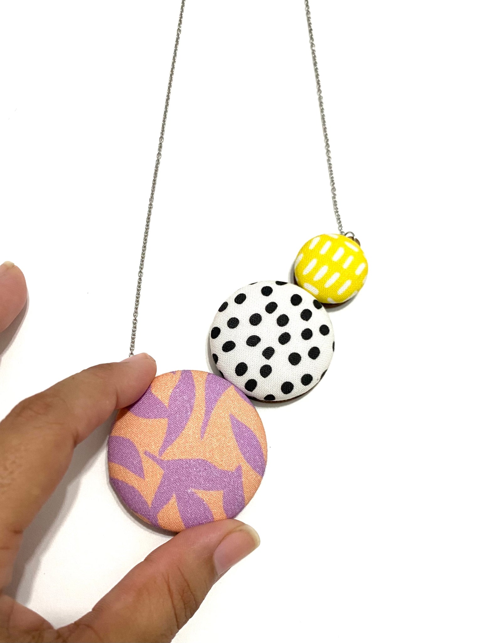 LPaleta Necklace- Environment