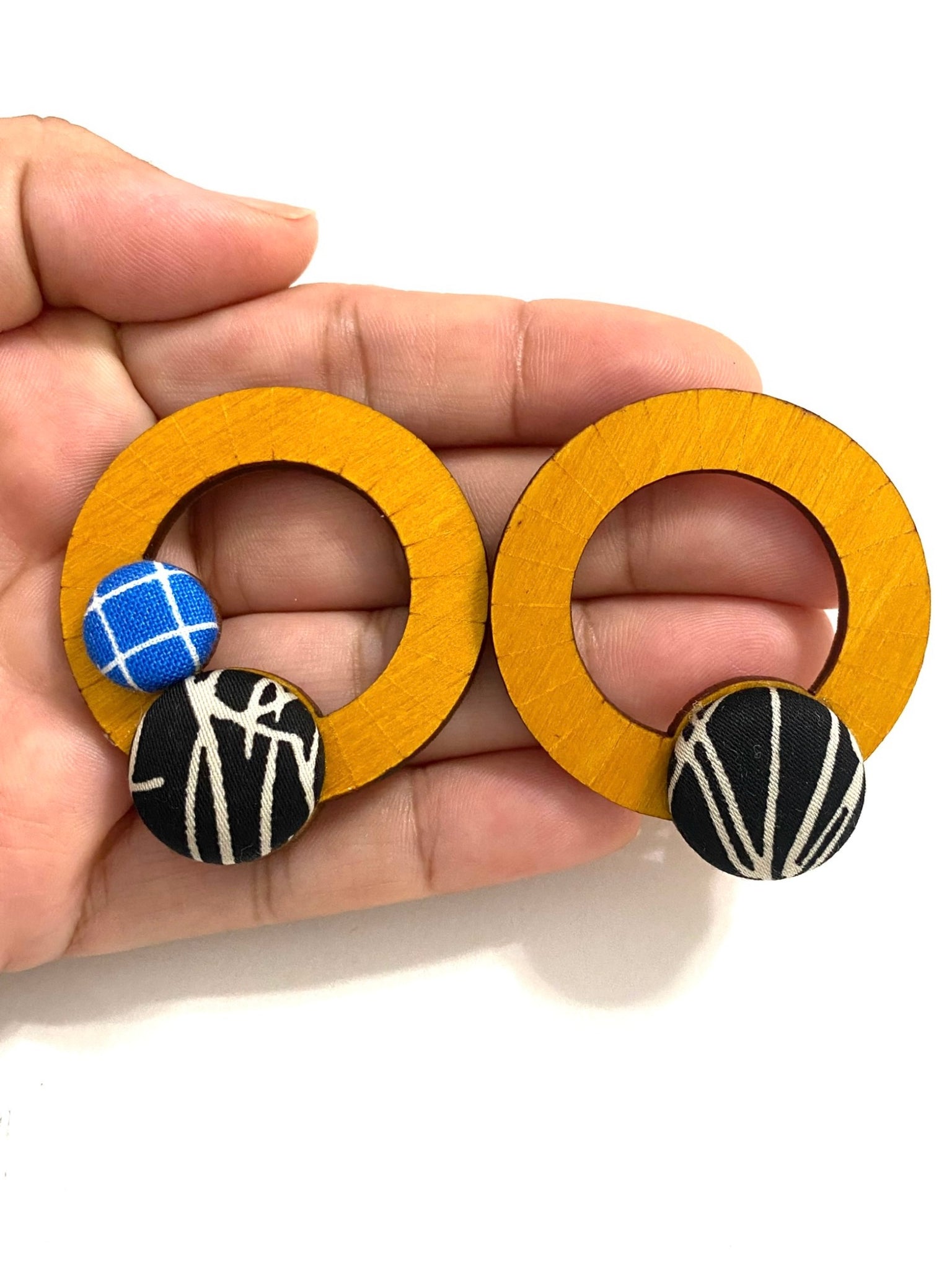 Ciclos Small Hoops- Yellow - Black and Blue