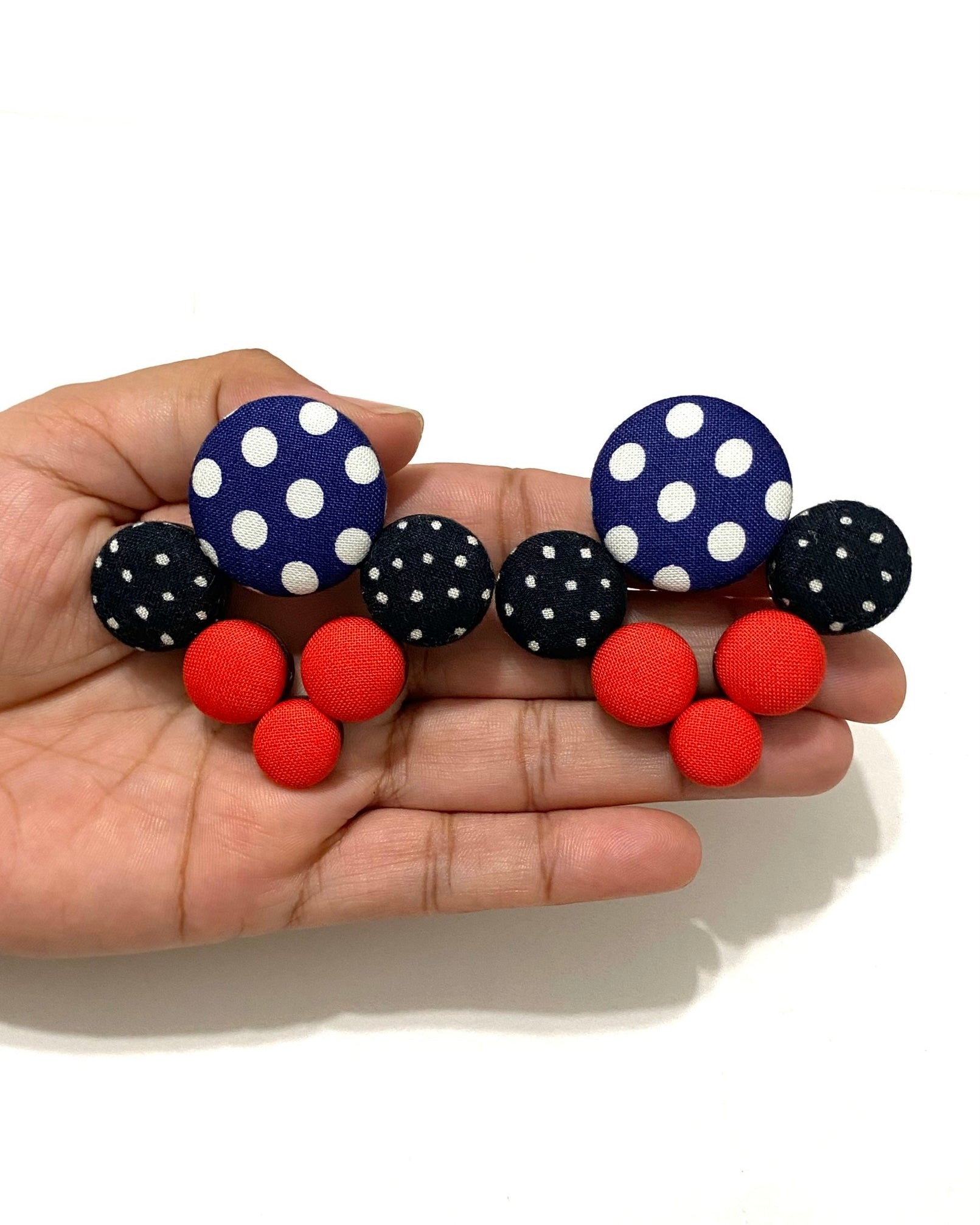 Arrow Earrings- Retro Dot